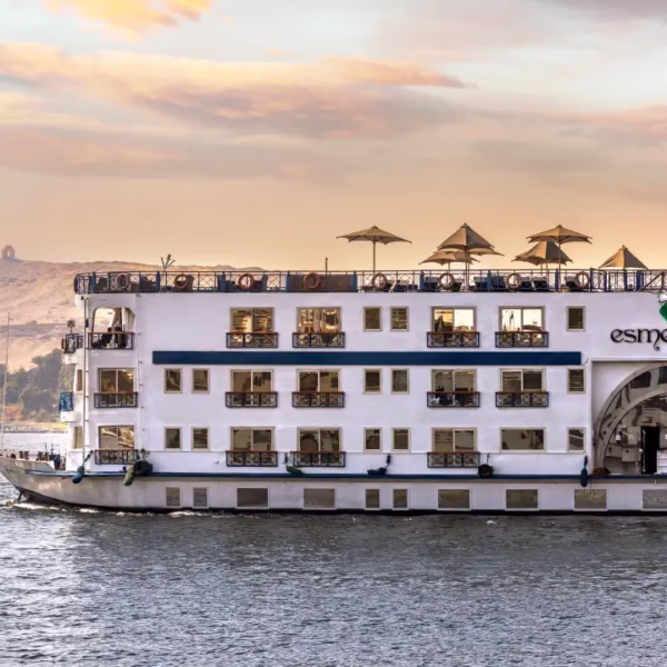 MS Esmeralda Deluxe Nile Cruise 4 days from Aswan sailing on the Nile River