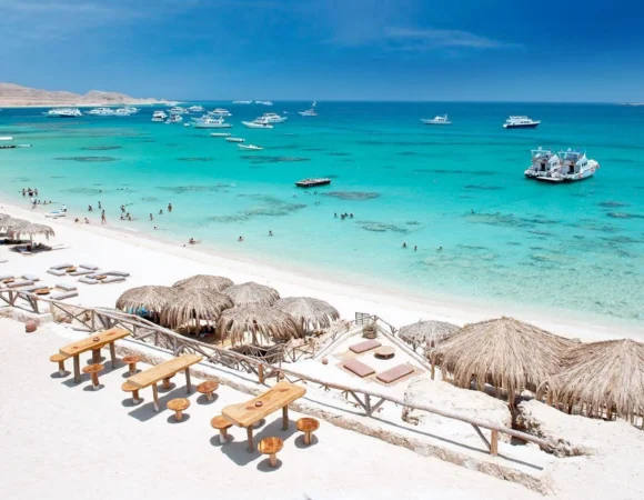 Hurghada Travel Guide – Explore Egypt’s Red Sea Paradise