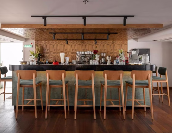 4 Days Tia Deluxe Nile Cruise from Aswan